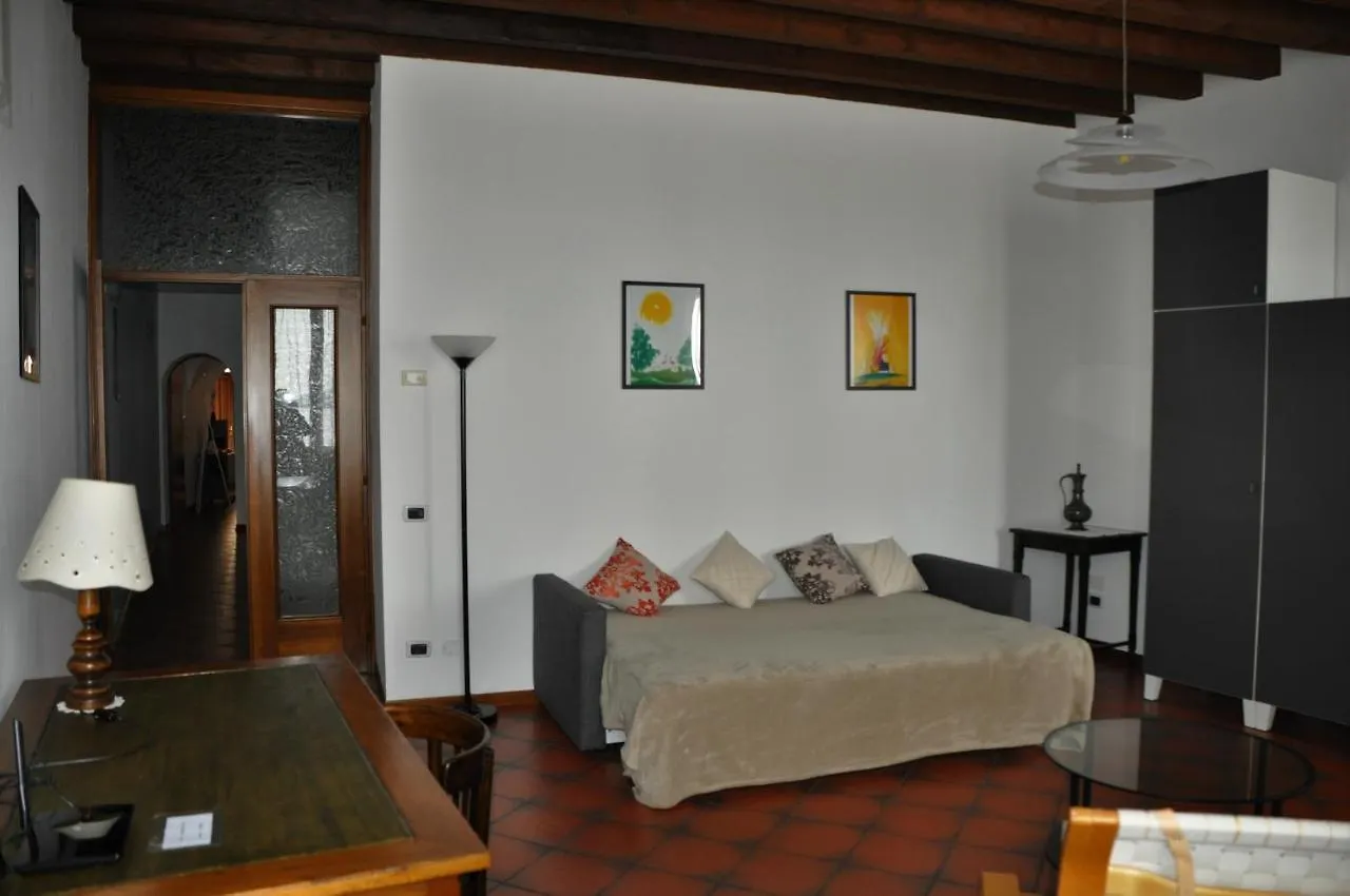 Appartamento Le Volte Toscolano Maderno Apartmán