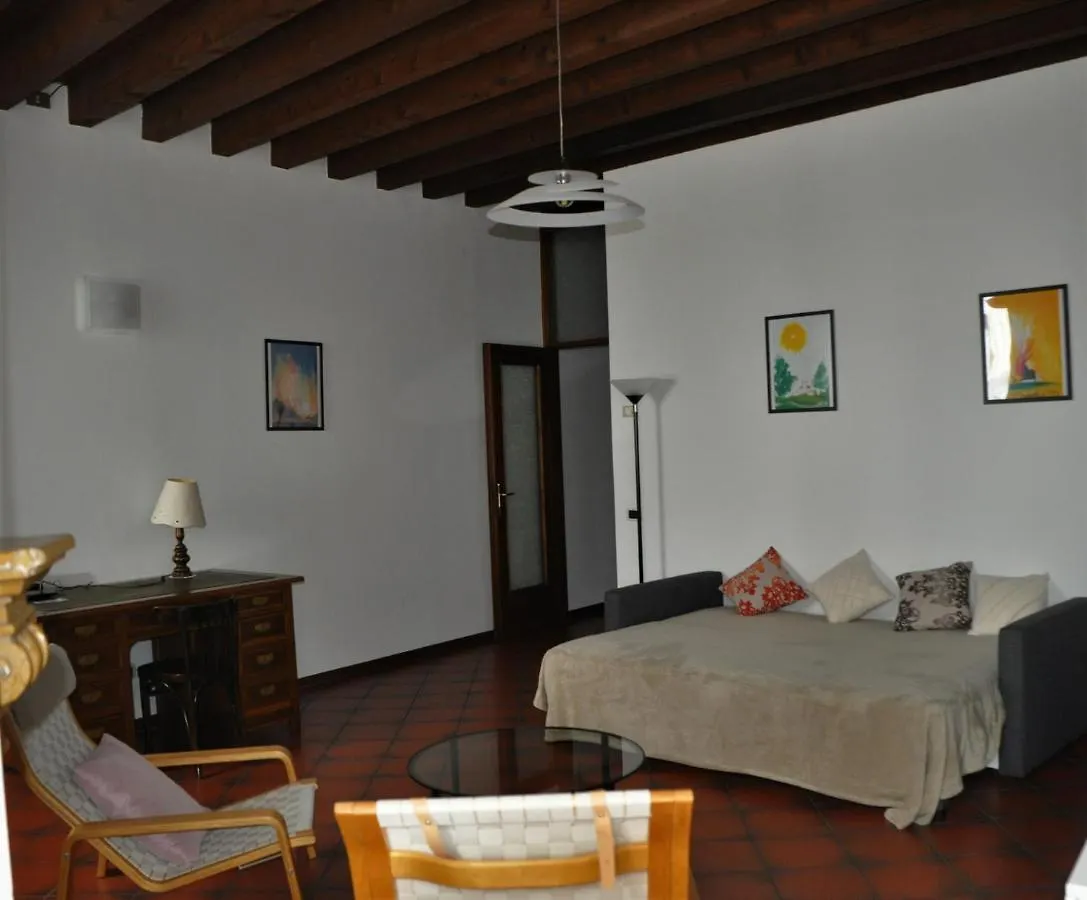 Appartamento Le Volte Toscolano Maderno Apartmán
